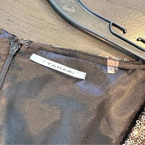 Tahari Ezra Python Sequin Sheath Dress, Size 6 - Picture 9 of 12